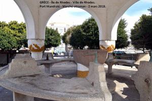 055- Rhodes ville et port d'honneur